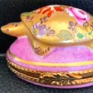 Limoges Porcelain 24K Gold Turtle w Floral Box